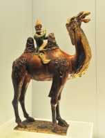 135 Musicien sur un chameau - Tang (618-907)
