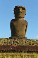 24 Moai