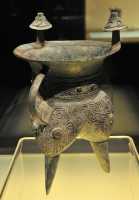 005 Vase à vin (Jia) Shang (15°-13° s) Bronze