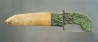 50 Coutelas cérémoniel en jade - Néolithique