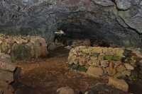 14 Grotte d'Ana Te Pahu
