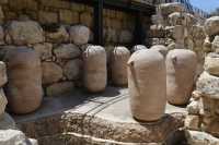 40 Jarres dans un bâtiment détruit par les babyloniens en 586 BC
