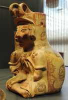 16 Petit vase Maya (300-900)