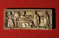 160 - Rome (± 430) Pierre ressuscite Tabitha, une femme se prosterne, l'autre recule, un témoin regarde *