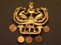 170 - Maître des animaux (Minoen) portant un kilt minoen, bracelets et boucles d'oreille - Oies et cornes de taureau, les lotus sont d'influence égyptienne