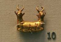 084 - Ur (26°s) Couple d'antilopes - Amulette sur le bras de Pu-Abi