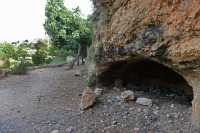 09 Grotte dans la vallée de la Géhenne