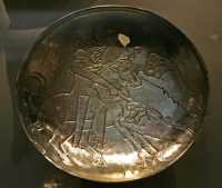 129 - Roi sassanide chassant le lion (± 6°s) Symbole de bonne fortune