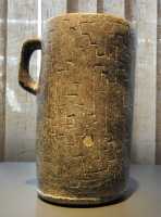 57 Vase rituel à boire en pierre - Culture Ciénaga !500-700)