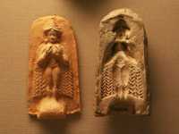 102 - Nippur (± 1800) Déesse babylonienne et son moule