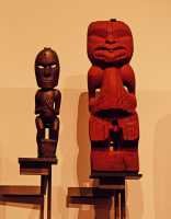 27 Figures ancestrales - Piquets de palissade (Lac Taupo)