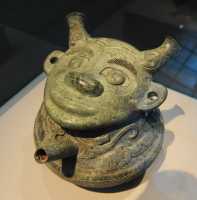 49 Vase rituel - Bronze - Chine Vallée du Yangtsé (± 1150 BC)