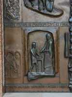012 Jésus et Joseph - Porte de bronze de la basilique de Nazareth