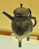 022 Vase à vin (He) - Shang (13°-11° s) Bronze