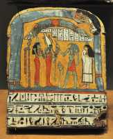 073 Stèle funéraire en bois peint (3° pér. interm. 750-725)