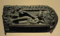 167 Femme allongée et Shiva enfant (10°s) Bengale