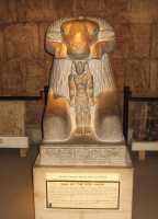 56 bis - Karnak - Le roi taharqa (7°s) et le bélier d'Amon
