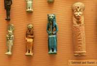 32 - Amulettes - Sekhmet à tête de lionne (déesse guerrière)