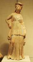 163 Statuette d'une femme (Tarente 3°s)