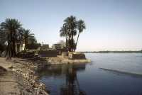 18 Village sur la rive du Nil