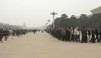 009 Tian'an men - queue