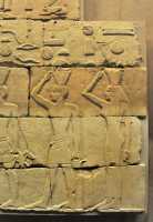 017 Tombe d'Akhtihotep (2560±  Saqqara 4° dynastie) Offrandes pour le maintien du culte funéraire