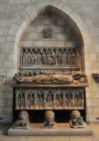 34  Tombe du Conte d'Urgell († 1314) Lerida (Catalogne) Monastère de Bellpuig