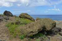 18 Moai - Hanga Poukura
