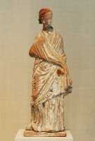 159 Statuette d'une femme vêtue de l'himation (Béotie 3°s)