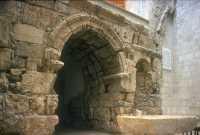 65 Porte du temple d'Hadrien (117-138)