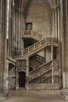 085 Transept Nord - Escalier