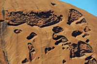 32 Uluru - Reliefs