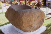 362 Democracia - Cuve de pierre provenant de Monte Alto 600-100 av JC.