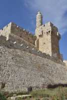 49 Rempart et minaret de la citadellle vus de l'extérieur de a ville