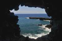 08 Ana Kakenga (Cueva de las dos ventanas) - Vue du Motu Tautara