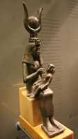 003 - Egypte - Isis, soeur & épouse d'Osiris (reconstitué) mère d'Horus