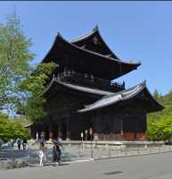 40 Temple Nanzen-ji (Porte)