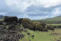 06 Moai - One Makihi