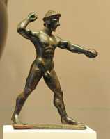 136 Statuette de bronze d'un chasseur (Début du 5°s)