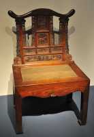 245 Chaise sculptée - Ming (1368-1644)