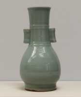 123 Vase chinois (Longquan) Céladon - Song-Yuan du sud (13°-14°s)